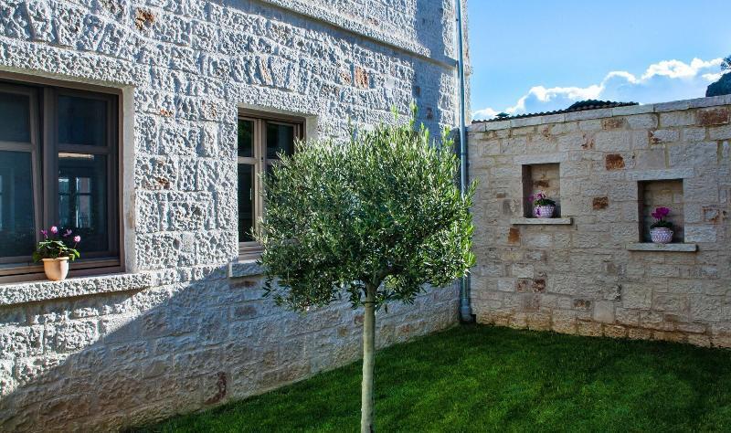 Haones Suites Ioannina Luaran gambar